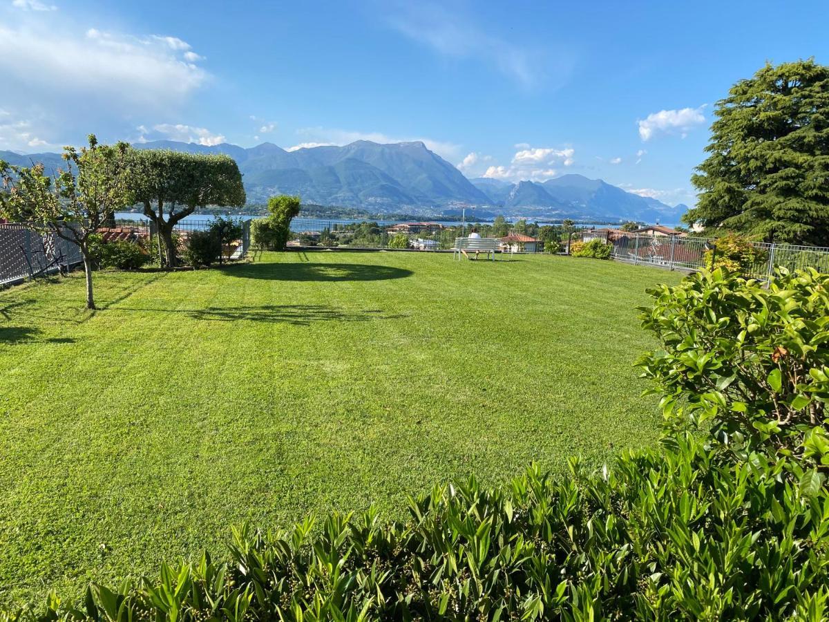 Flowers & Garden Apartment Con Vista Lago Manerba del Garda Εξωτερικό φωτογραφία