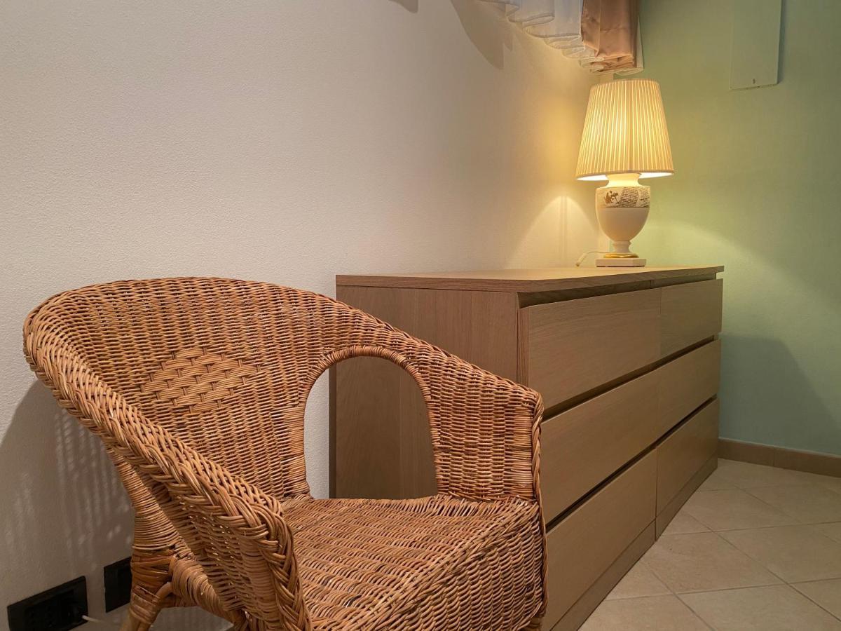 Flowers & Garden Apartment Con Vista Lago Manerba del Garda Εξωτερικό φωτογραφία